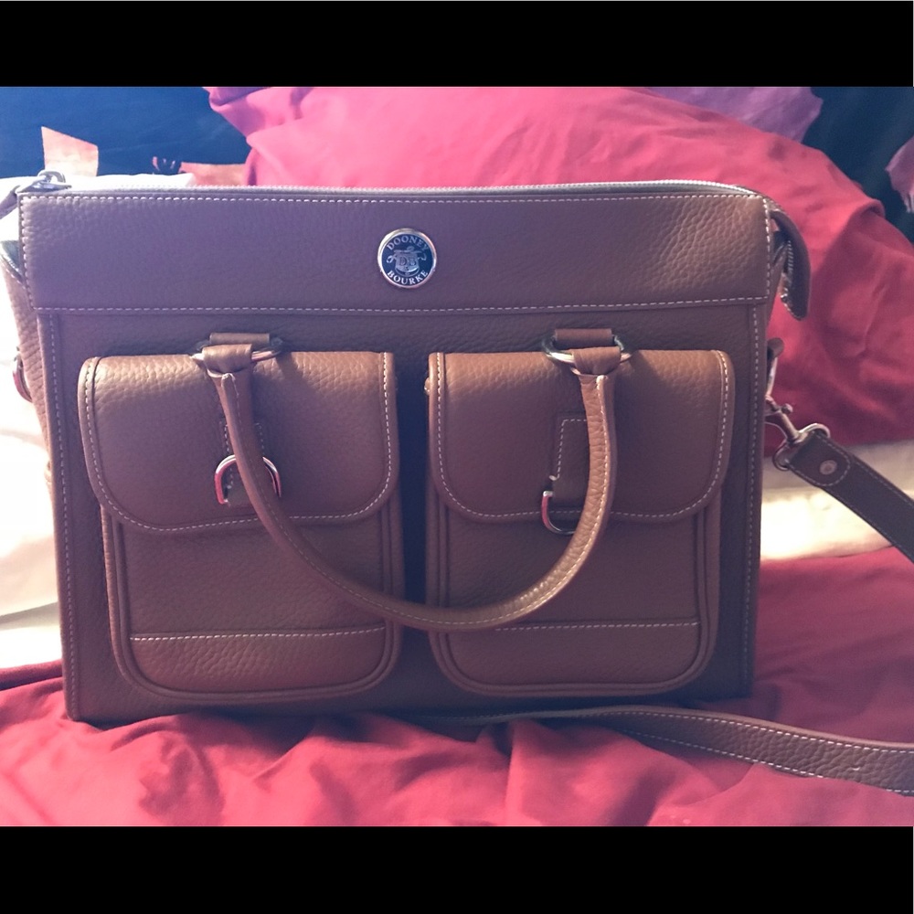 Dooney & Bourke Light Brown Leather Handbag❤️👜